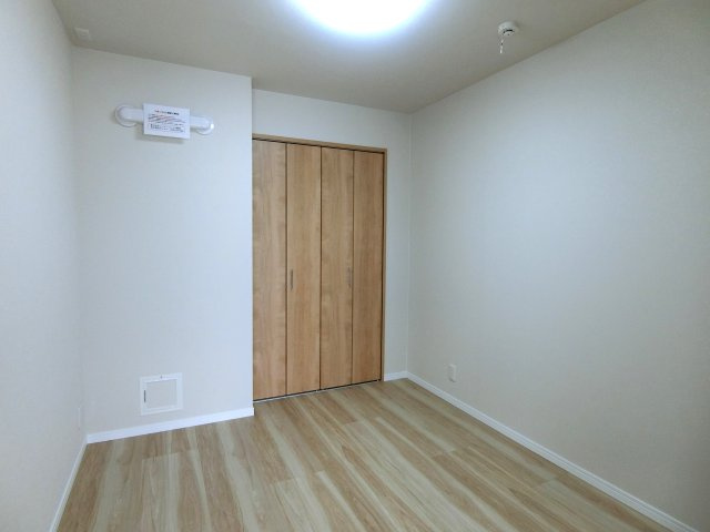 マンション青山カメリアの洋室