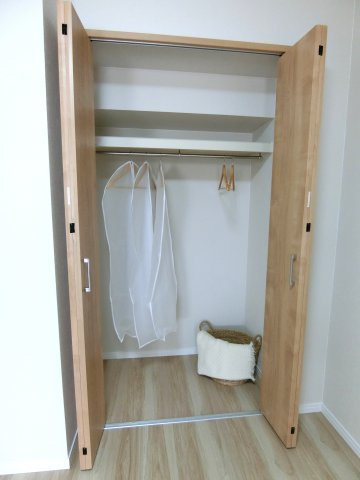 マンション青山カメリアの洋室