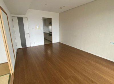 【寝室】 | リバーサイド隅田セントラルタワー | 落ち着いた色調の寝室です