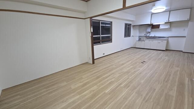 【洋室】 | 泰合ビル