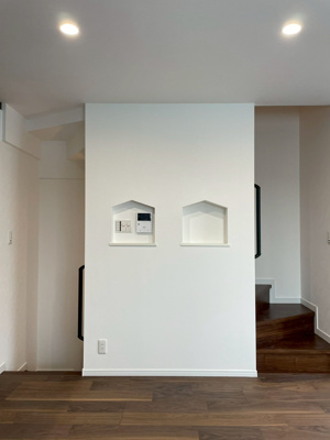 【その他】 | 下井草2区画 | TOTOのシステムオートバス、らくらくほっカラリ床、魔法瓶浴槽の保温機能があり、浴室乾燥機付き
