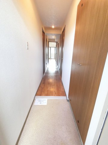 【玄関】
