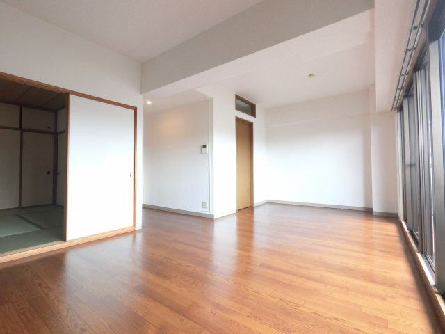 【居間・リビング】