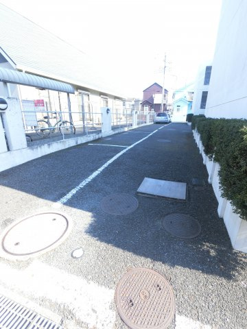 【駐車場】