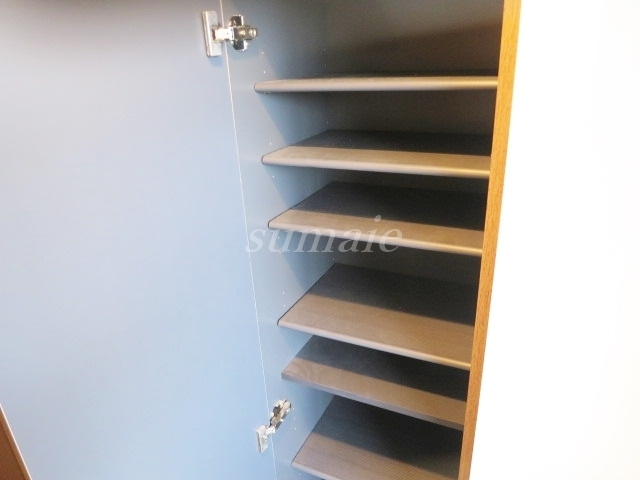 メゾン・ド・リュミエールの収納|下駄箱です☆