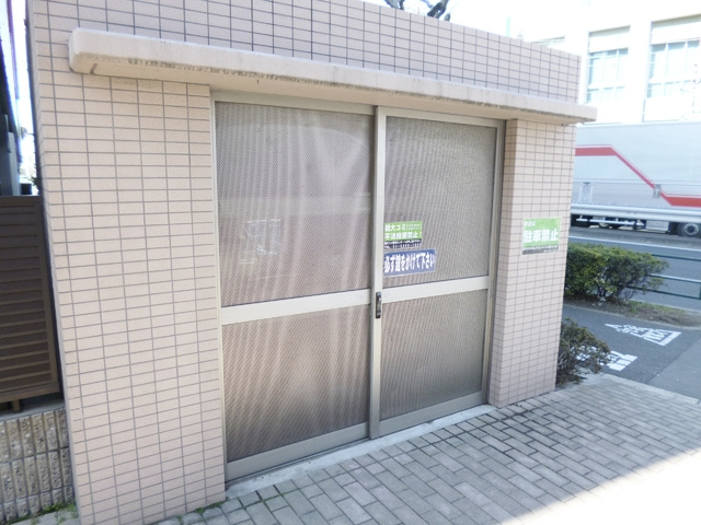 メゾン・ド・リュミエールのその他共用部分|敷地内の鍵付ゴミ置場！