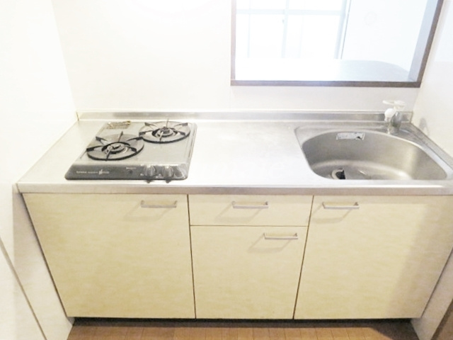 メゾン・ド・リュミエールのキッチン|ガスコンロのシステムキッチン！