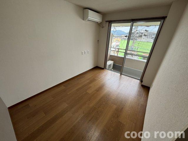 クリエイトビル（旧　ニュー田中屋マンション）の居間・リビング