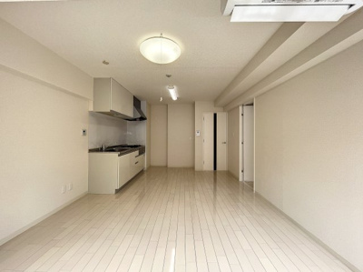 【居間・リビング】 | 琳和サニーコート | ※同建物ほかのお部屋の写真です。