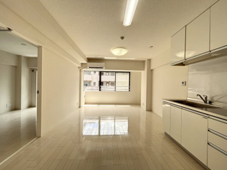 【居間・リビング】 | 琳和サニーコート | ※同建物ほかのお部屋の写真です。