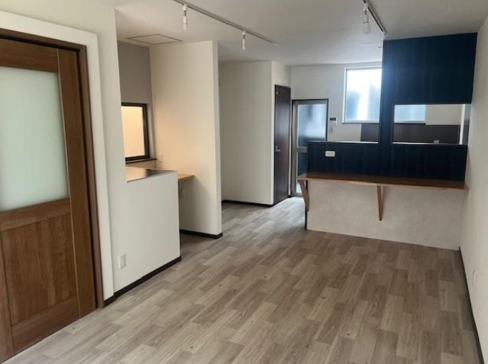 長楽町２丁目貸家の居間・リビング