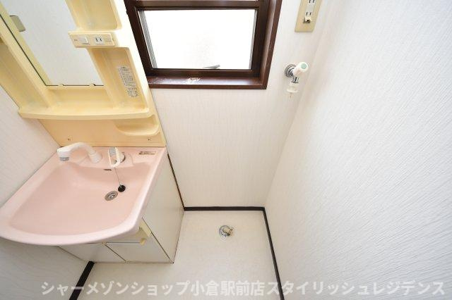 アンフィニ企救丘の洗面所