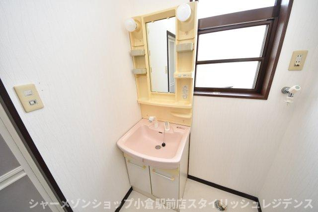アンフィニ企救丘の独立洗面台