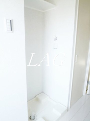 【設備】 | ＬＡＵＲＥＬ | 室内洗濯機置き場です。