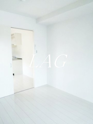 【居間・リビング】 | ＬＡＵＲＥＬ | 洋室のお部屋です。