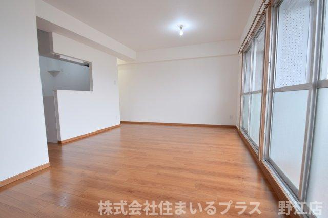 今福スカイハイツの居間・リビング