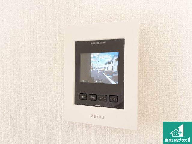 ●天理市杉本町　第2期　新築一戸建ての防犯設備|カラーモニターインターホン！声だけでなく来訪者の姿や顔がモニターで確認できるので、小さなお子様がいらっしゃるご家庭でも安心できます！