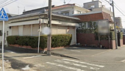 名古屋市港区甚兵衛通２丁目の店舗一部