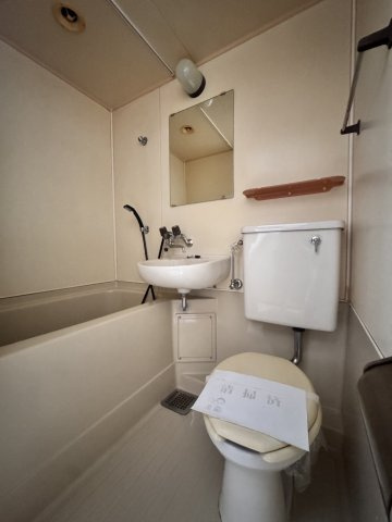 大供コーポの浴室|※写真は別の部屋のものです。