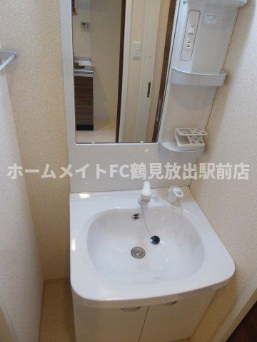 Luxe緑橋の独立洗面台
