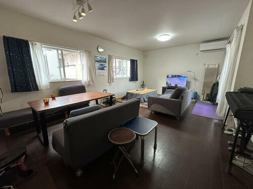 北岸和田1丁目　中古一戸建ての居間・リビング|LDK17.3帖
■物件内覧・資金計画相談・住宅ローン相談、リフォーム相談、お問合せ受付中■
※当日・翌日のご内覧、ご相談はお電話でのお問合せがスムーズです！