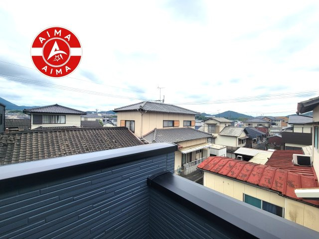 糟屋郡宇美町桜原2丁目第12-1棟(1号棟)の展望|窓から緑が見える物件も魅力的です。