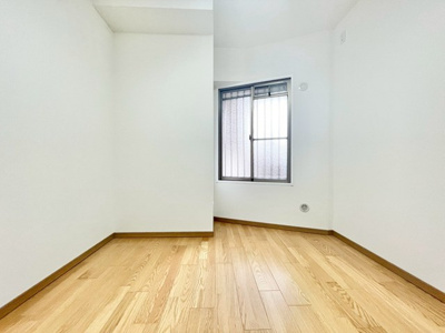 【子供部屋】 | ステラヒルズ千里山星が丘 | こちらの物件近くの教育施設や、スーパー・公園など、物件周辺の住環境を併せてご案内させて頂きます。ぜひ、現地での暮らしをイメージなさって下さい！