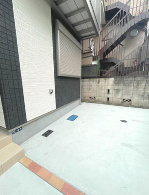 【駐車場】 | 北新宿2丁目戸建 | 駐車場があります