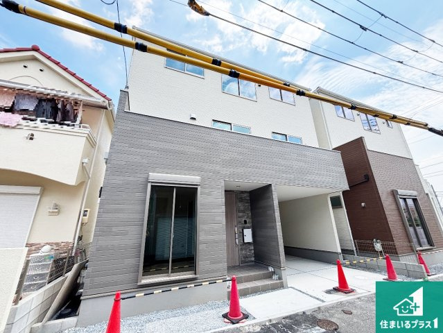 29日(土)30日(日)現地ご見学可能！寝屋川市春日町　全2邸の外観|お客様に長く安心して住んでいだだける事にこだわった家づくり！住んでからのアフターサービスにもしっかりと取り組んでいます！