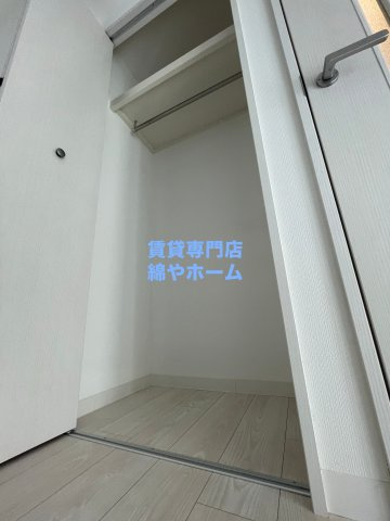 セオリー夕陽丘DOORの収納|ちょっとした収納スペースも充実しています