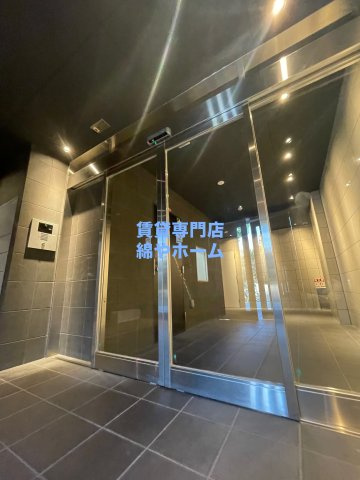 セオリー夕陽丘DOORのエントランス|建物の内部です