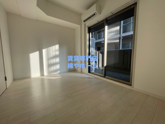 セオリー夕陽丘DOORの居間・リビング|おしゃれな居間です