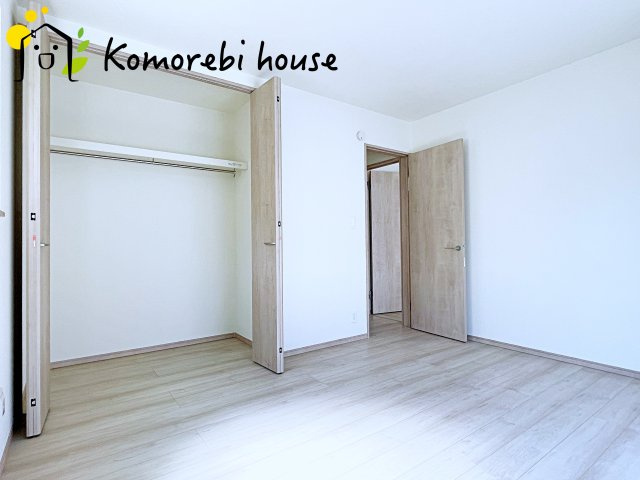 北本宮内　2期　新築一戸建て　ハートフルタウン　Kの寝室|落ち着いた色調の寝室です