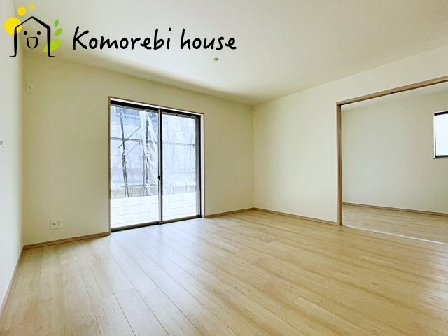 北本宮内　2期　新築一戸建て　ハートフルタウン　Kの居間・リビング|使いやすいリビングです