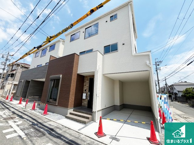 ■寝屋川市春日町　第3期　新築一戸建ての外観|お客様に長く安心して住んでいだだける事にこだわった家づくり！住んでからのアフターサービスにもしっかりと取り組んでいます！