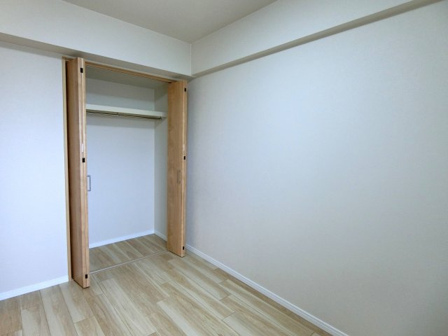 プレステージ青山の洋室