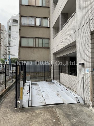 西天満レジデンスの駐車場|駐車スペースもあります