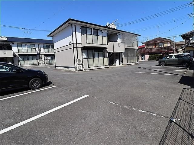 コンフォール　B棟の駐車場|駐車場があります