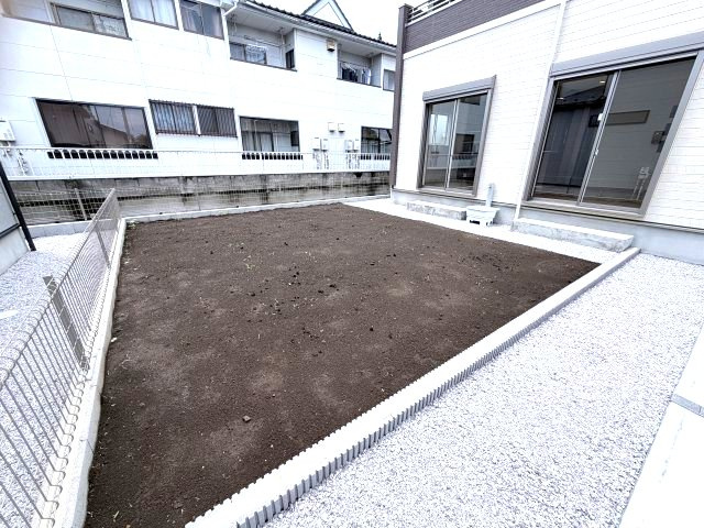 ブルーミングガーデン前橋市後家町　1号棟の庭|広々した南庭付きです☆家庭菜園も楽しめますよ！