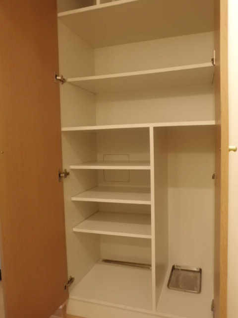 グランディスタ菊名の収納|※写真は別部屋です