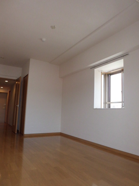 グランディスタ菊名の洋室|※写真は別部屋です