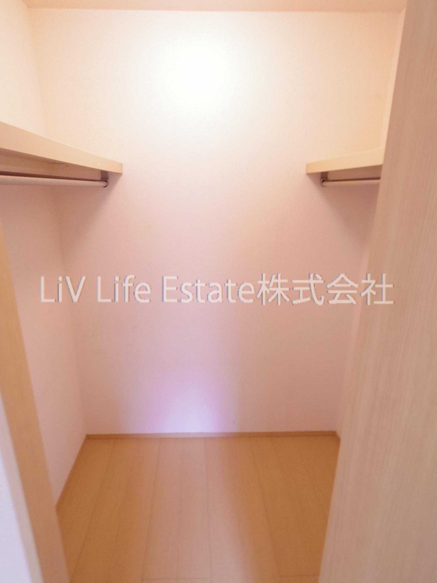 東久留米市前沢４丁目のアパートの収納