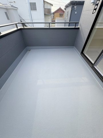三郷市鷹野4丁目　新築戸建　全6棟　2号棟のバルコニー|広々とした南向きバルコニーです