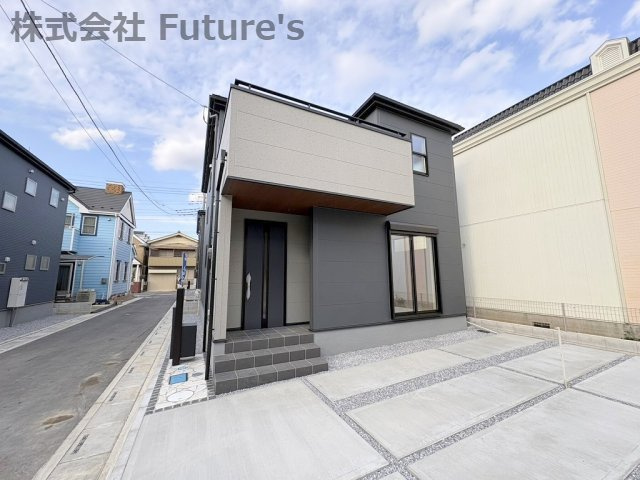 三郷市鷹野4丁目　新築戸建　全6棟　2号棟の外観|スーパーやコンビニ、総合病院が近く生活利便性の良い立地です