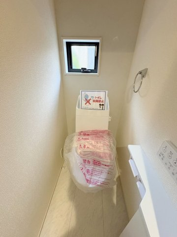 三郷市鷹野4丁目　新築戸建　全6棟　2号棟のトイレ|2階のトイレです