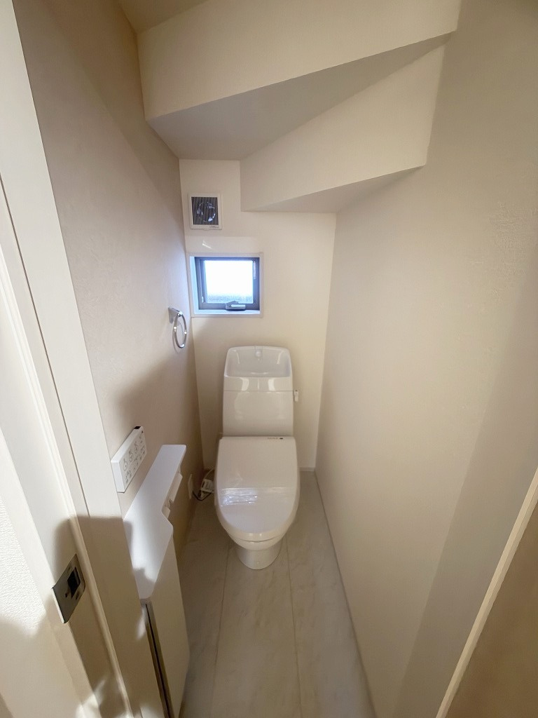 三郷市鷹野4丁目　新築戸建　全6棟　5号棟のトイレ|1階のトイレです