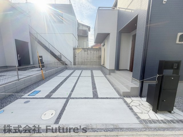 三郷市鷹野4丁目　新築戸建　全6棟　6号棟の駐車場|カースペース並列2台駐車可能