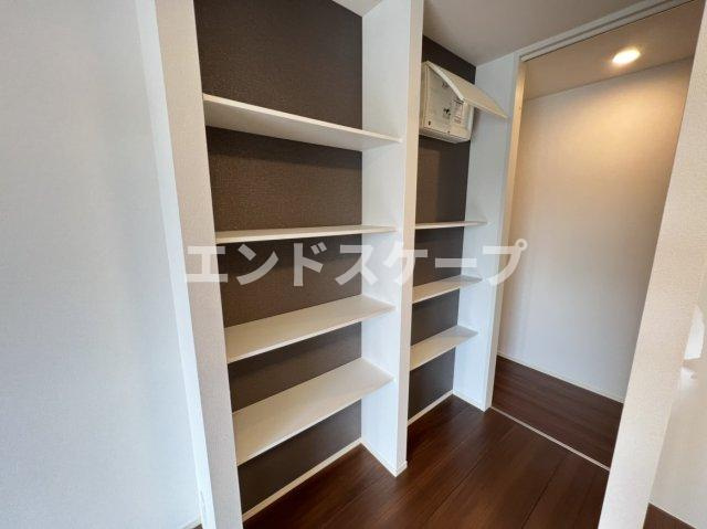 クレアシオン城北の収納|高崎、前橋、伊勢崎エリアのお部屋探しはエンドスケープまで！お客様の理想お聞かせ下さい♪
内装の色味が画像と異なる場合がございます。