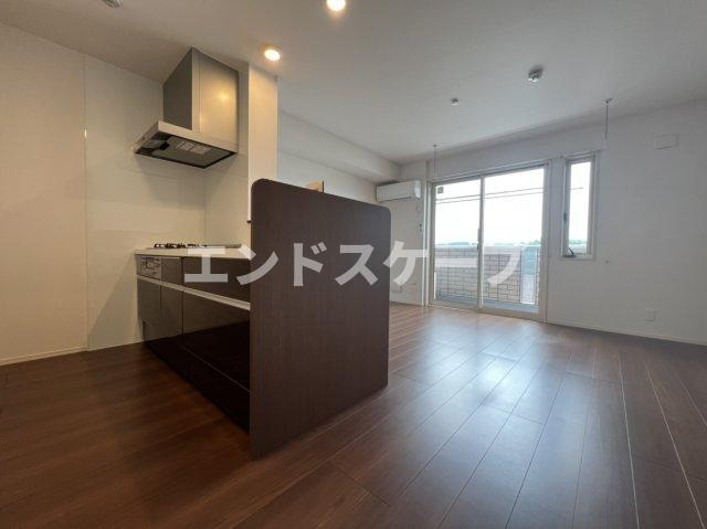 クレアシオン城北の居間・リビング|高崎、前橋、伊勢崎エリアのお部屋探しはエンドスケープまで！お客様の理想お聞かせ下さい♪
内装の色味が画像と異なる場合がございます。