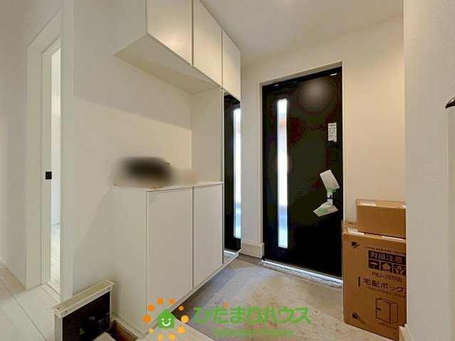 羽生市南5丁目　新築一戸建て　リナージュの玄関